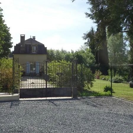 Clerfons: Sejour Au Bord De La Riviere Dordogne *